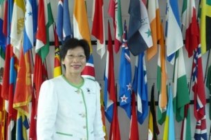 女书家张松莲，书作纳古法于新意之中，出新法于古意之外！